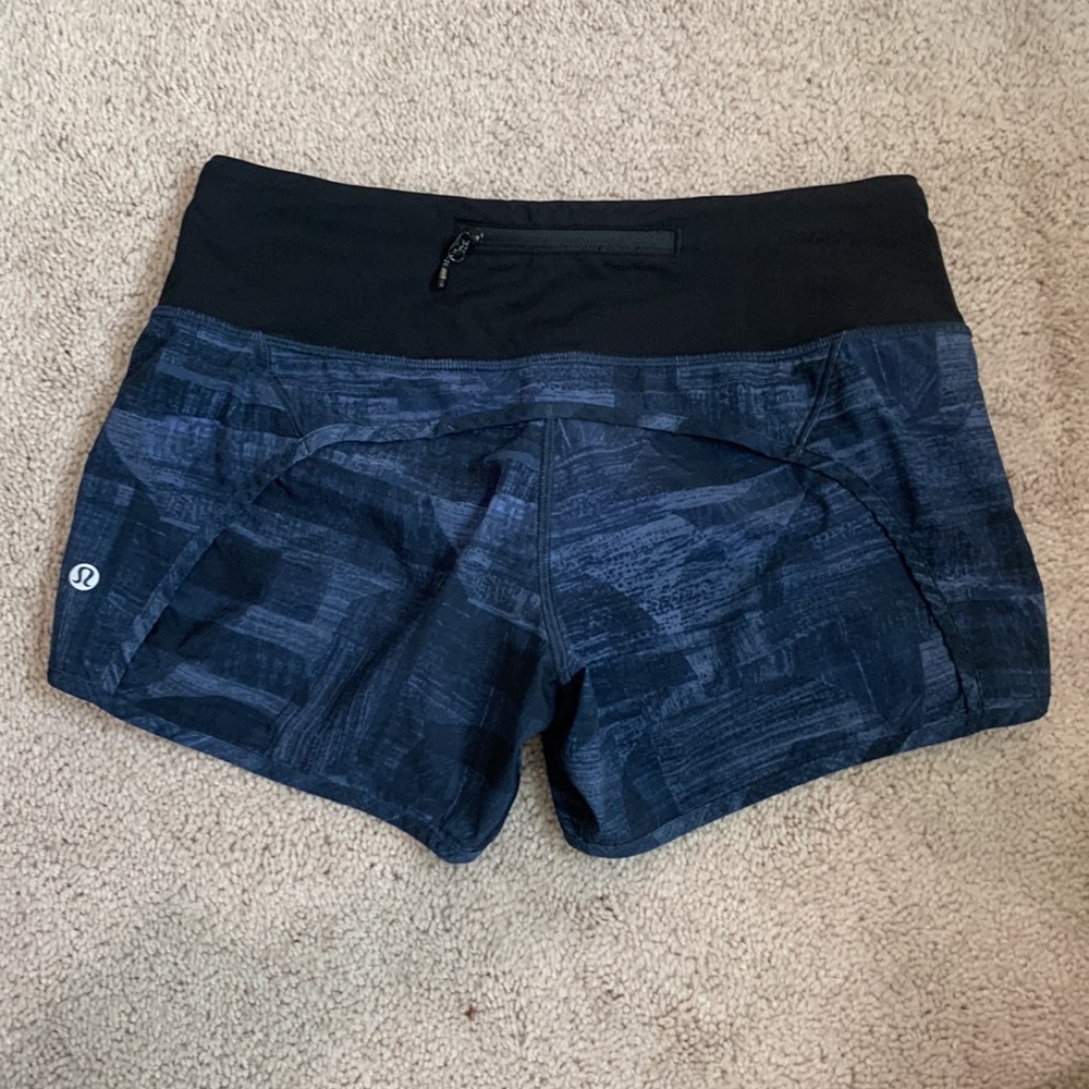 Lululemon Size 4 Transition Multi 4” - image 2